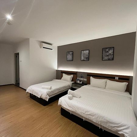 Havona Hotel - Bandar Putra Kulai - Self Check-In Екстериор снимка